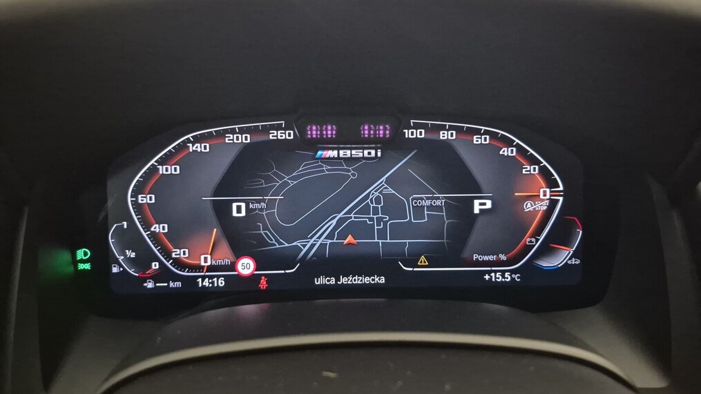 BMW Serii 8, 850