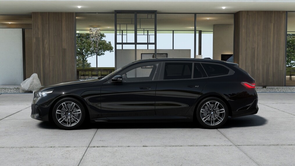 BMW Serii 5, 520