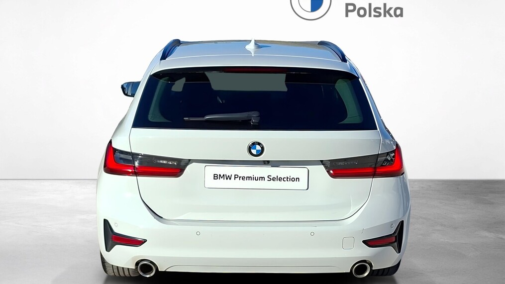 BMW Serii 3, 330