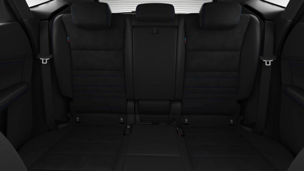 BMW Serii 2, 218
