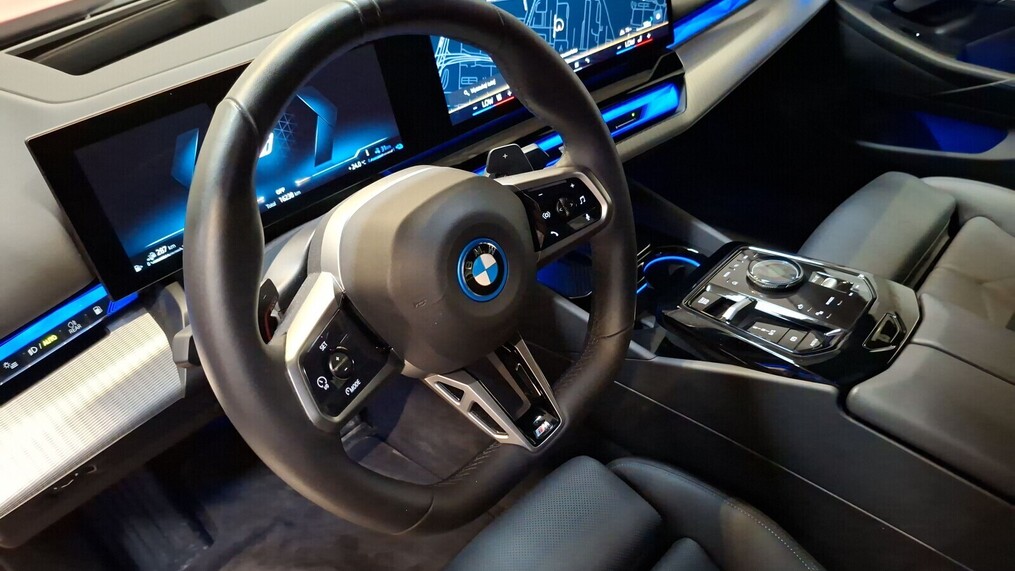 BMW Serii 5, 550