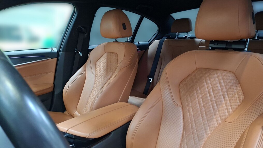 BMW Serii 5, 520