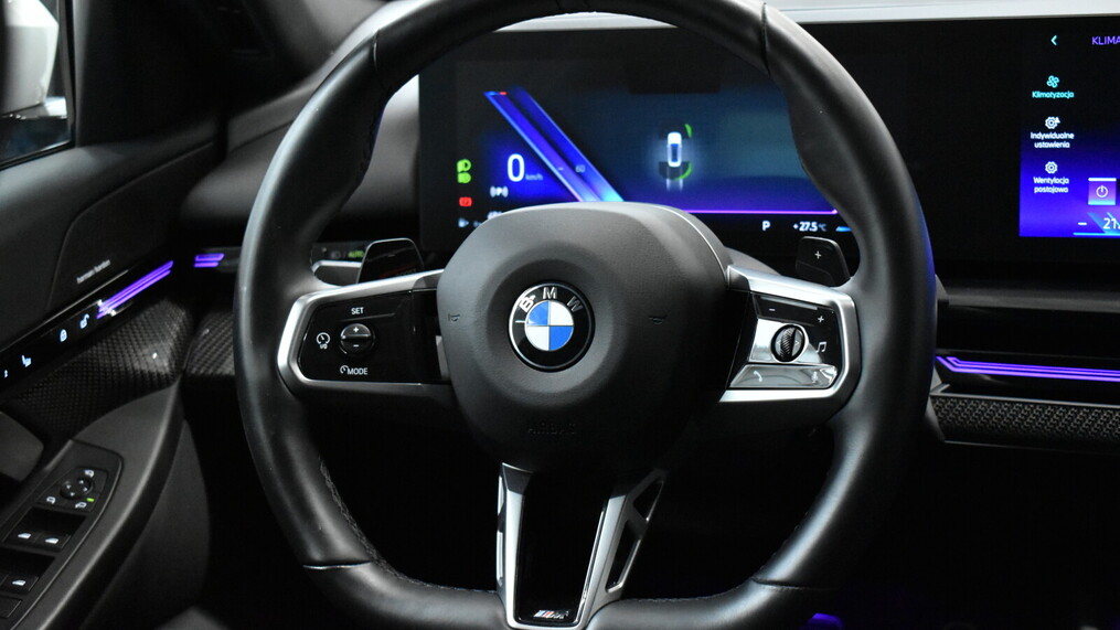 BMW Serii 5, 520