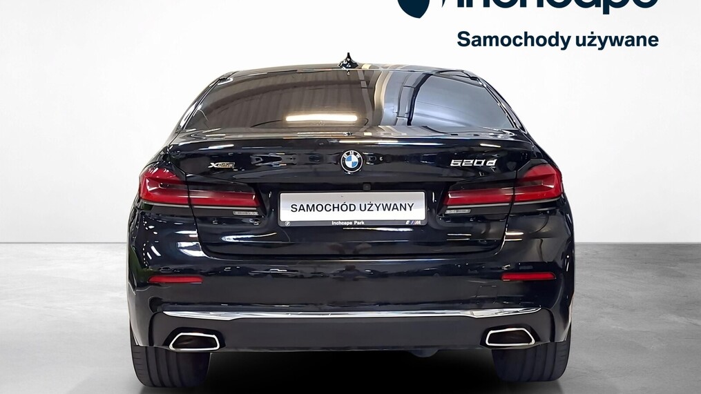 BMW Serii 5, 520