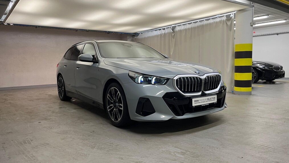 BMW Serii 5, 520