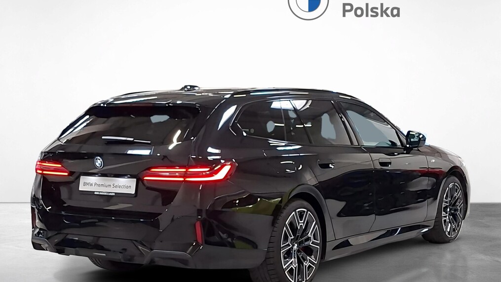 BMW Serii 5, 530