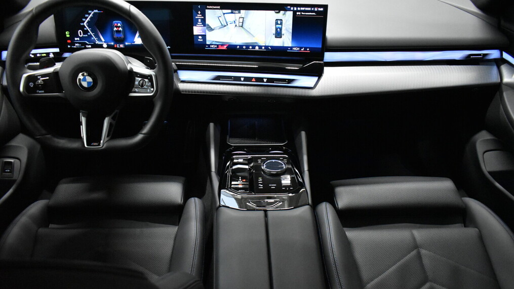 BMW Serii 5, 520