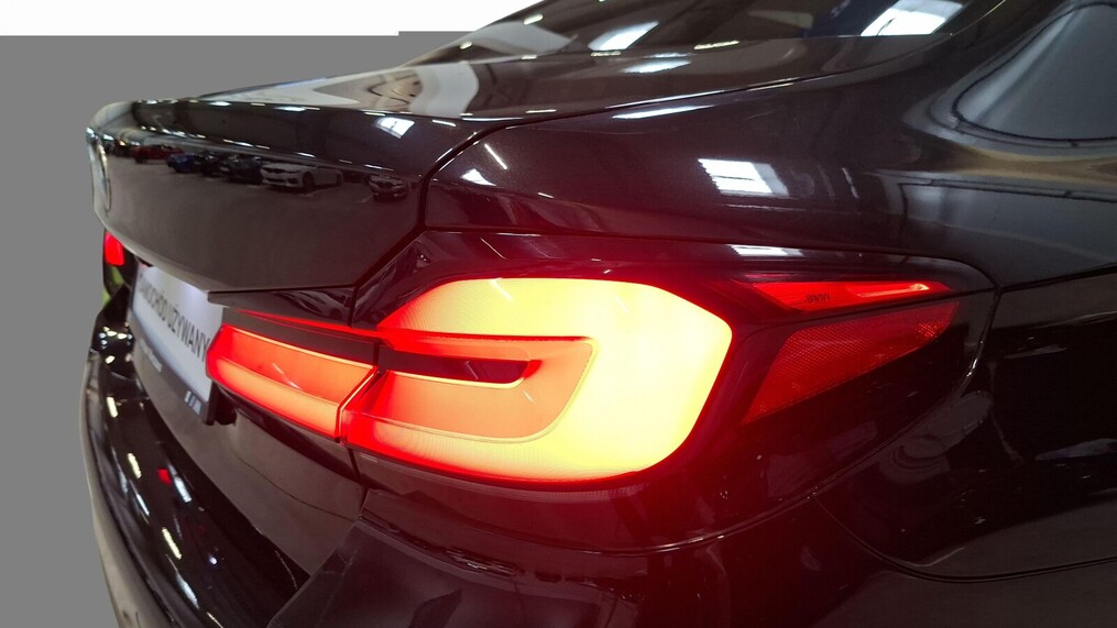 BMW Serii 5, 530