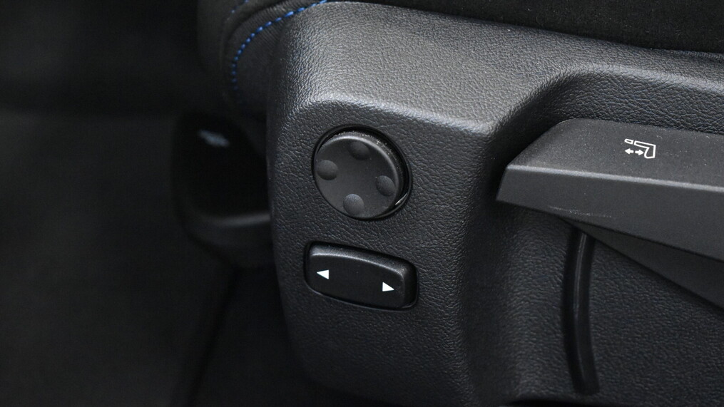 BMW Serii 3, 320