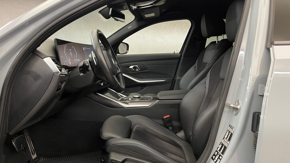 BMW Serii 3, 320