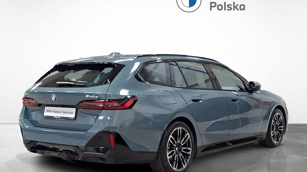 BMW Serii 5, 540
