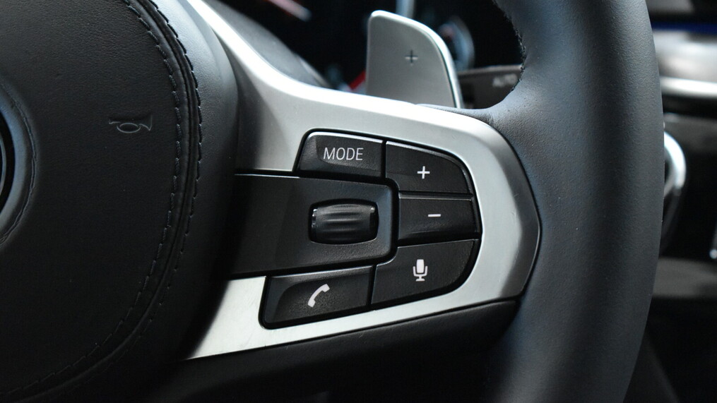 BMW Serii 5, 520