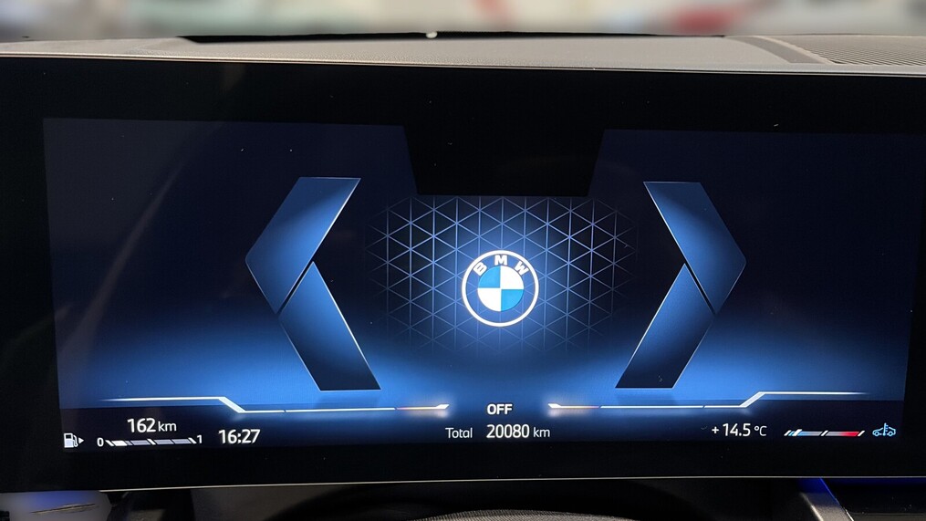BMW Serii 5, 520