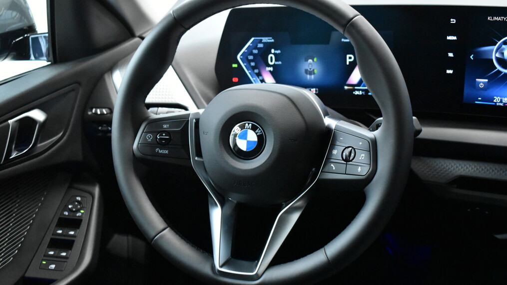 BMW Serii 2, 220