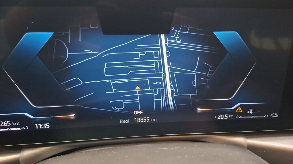 BMW Serii 3, 330