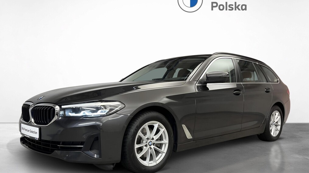 BMW Serii 5, 520