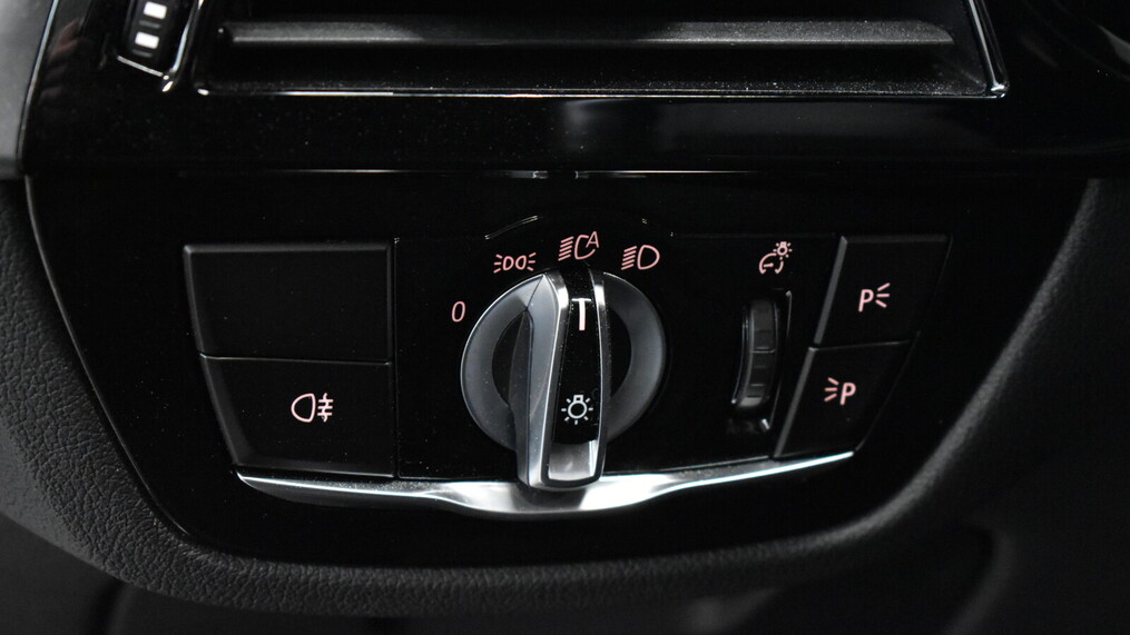 BMW Serii 5, 530