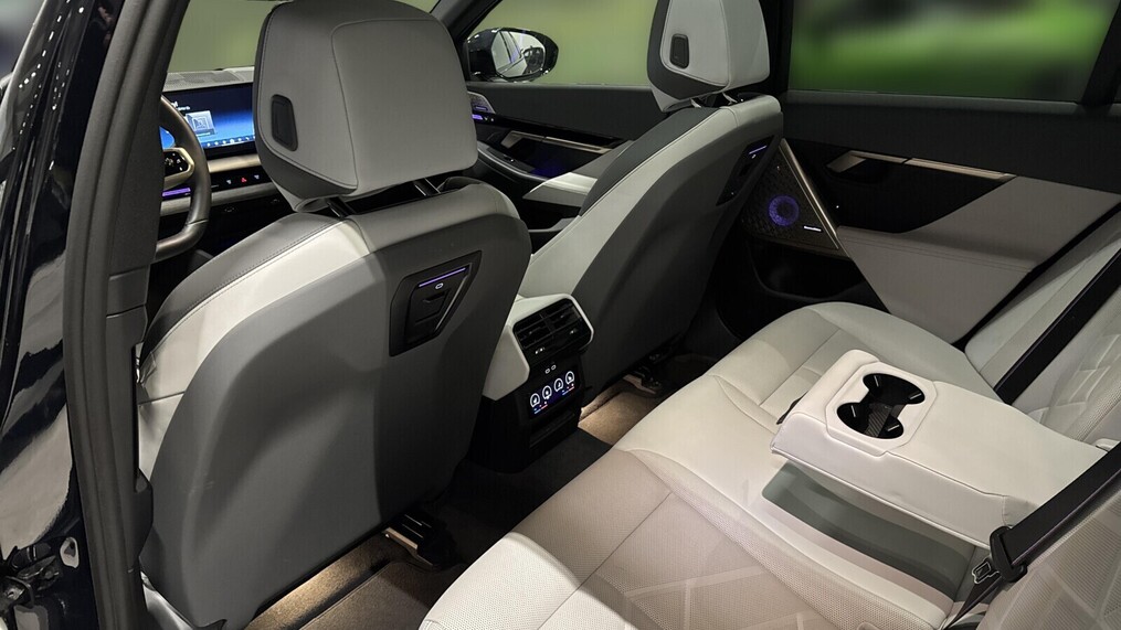 BMW Serii 5, 520