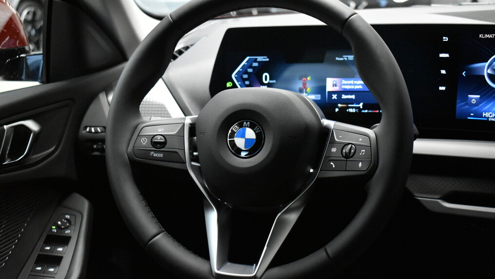 BMW Serii 2, 220