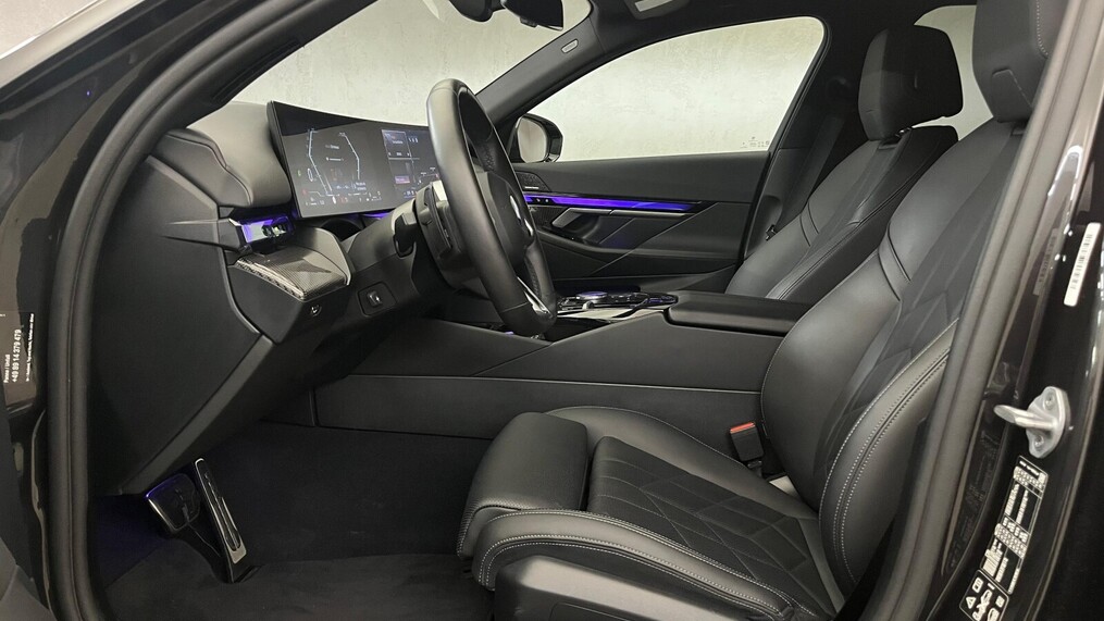 BMW Serii 5, 520
