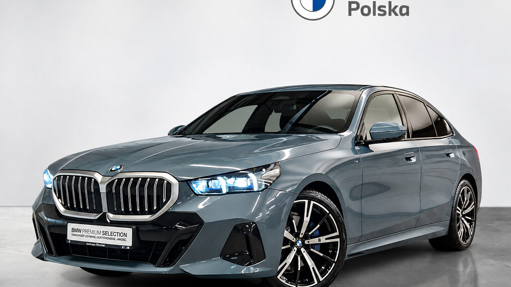 BMW Serii 5, 520