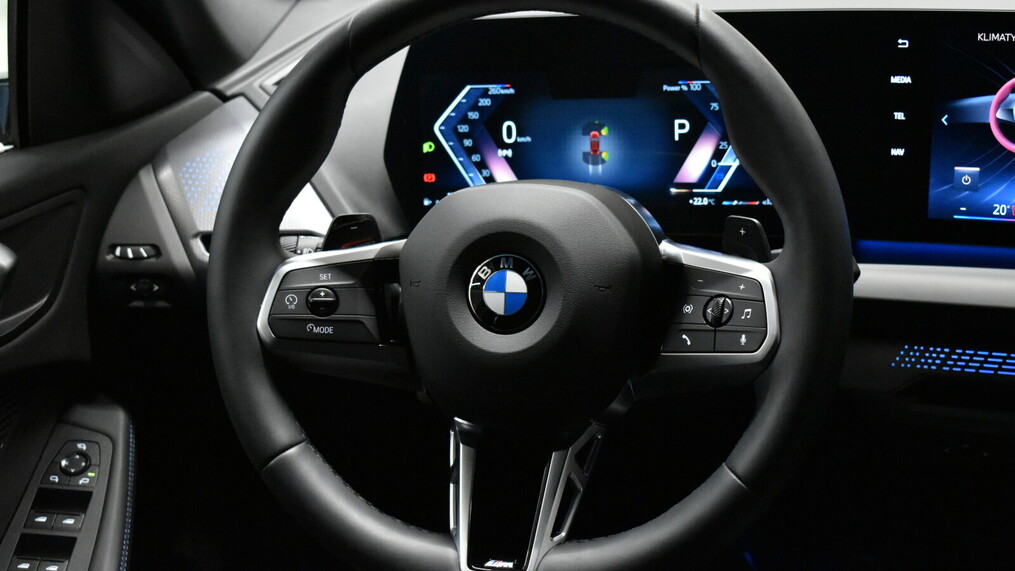 BMW Serii 2, 220