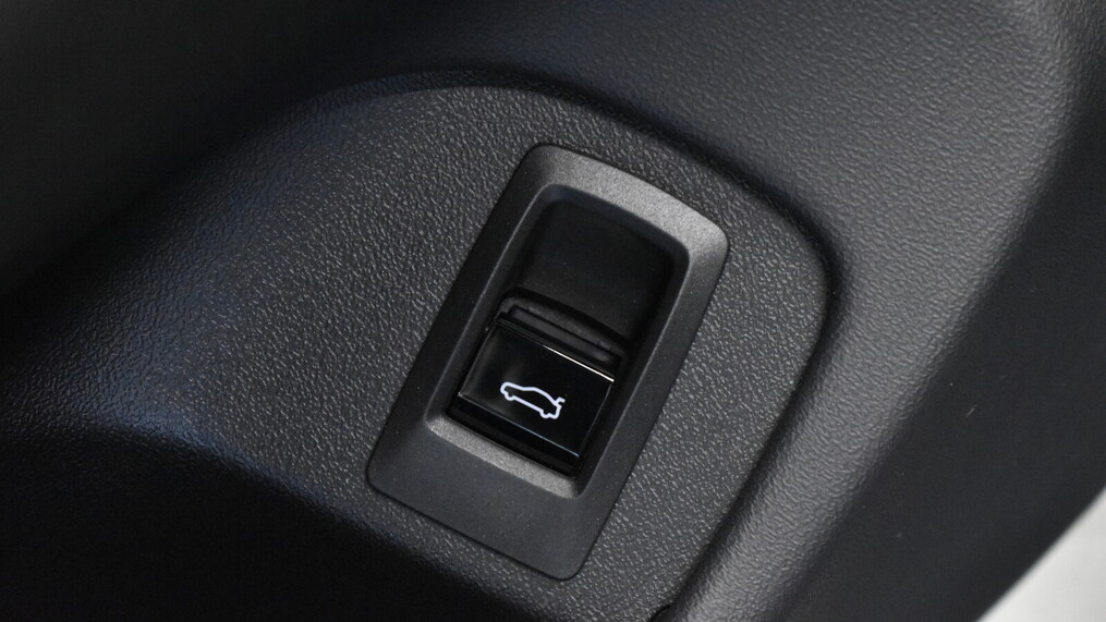 BMW Serii 5, 520