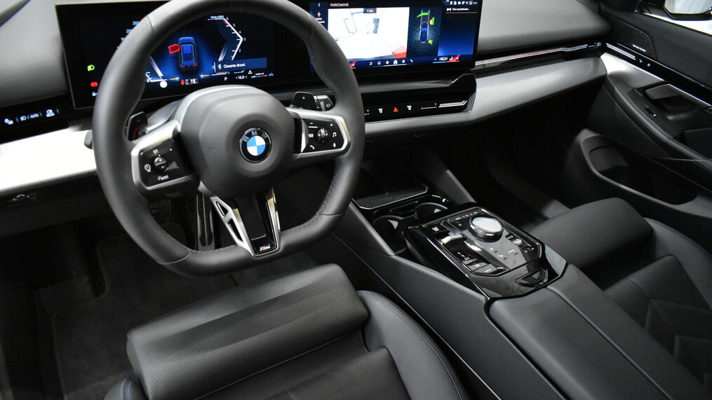 BMW Serii 5, 520