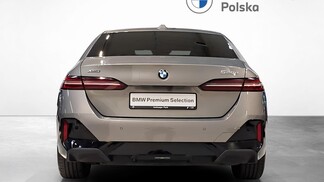 BMW Serii 5, 520