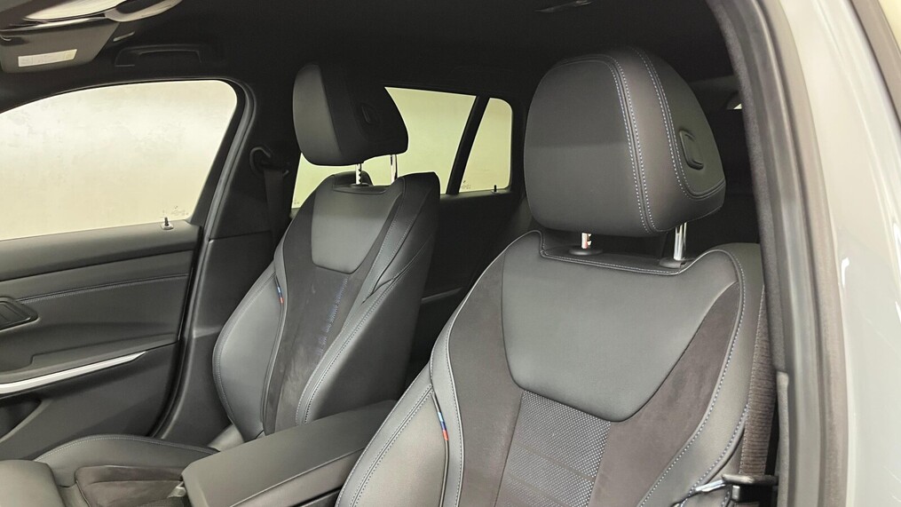 BMW Serii 3, 320
