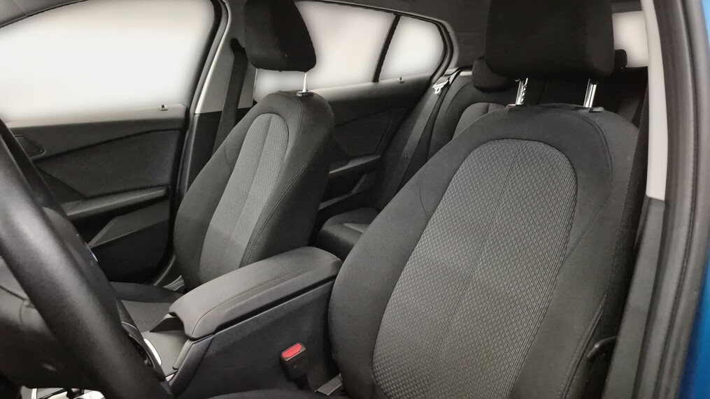 BMW Serii 1, 118