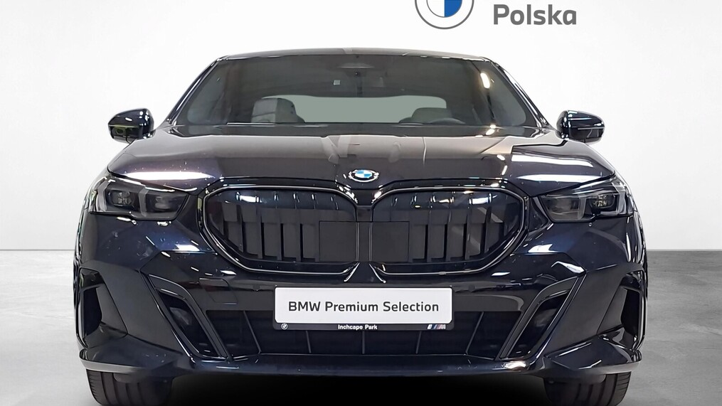 BMW Serii 5, 520