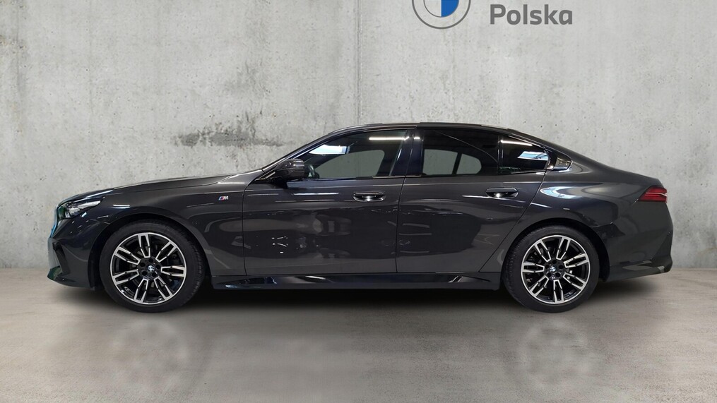 BMW Serii 5, 520
