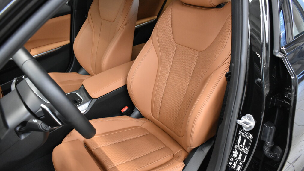 BMW Serii 3, 320