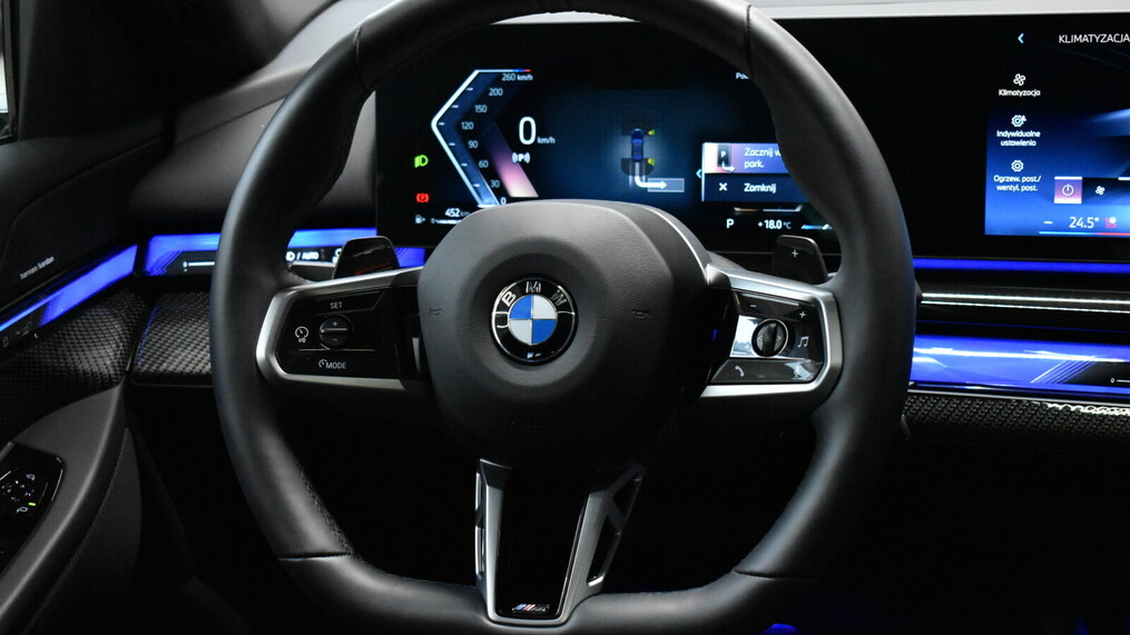 BMW Serii 5, 520