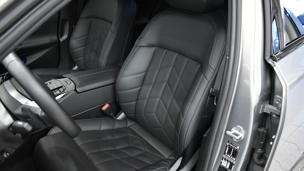 BMW Serii 5, 520