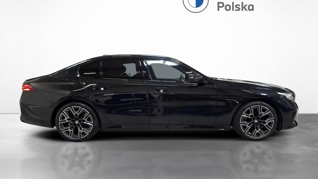 BMW Serii 5, 520