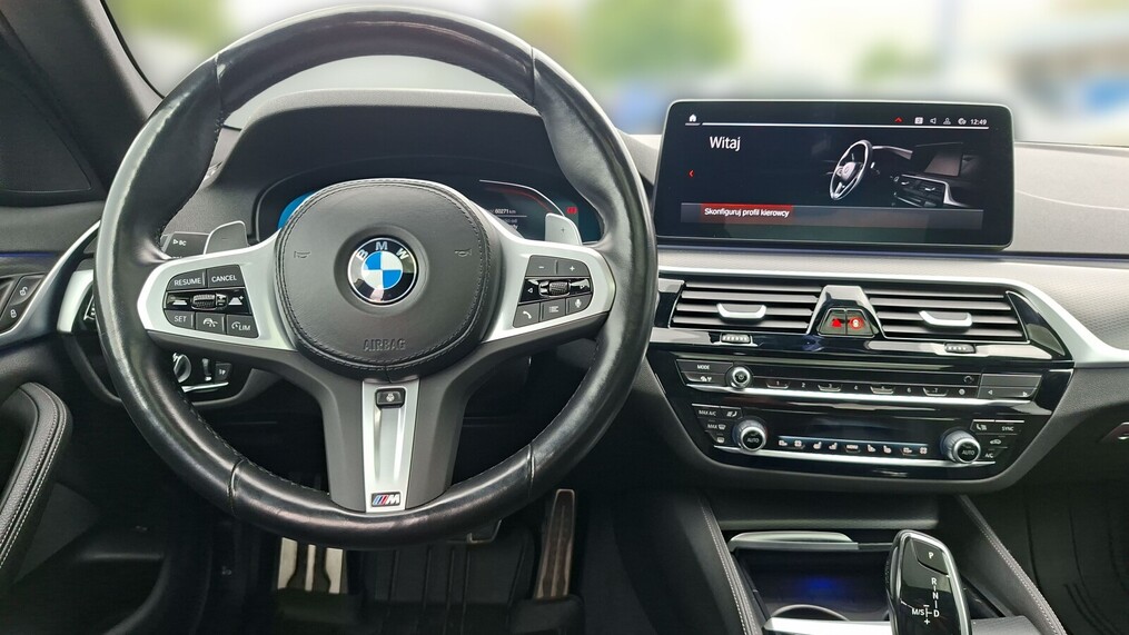 BMW Serii 5, 520