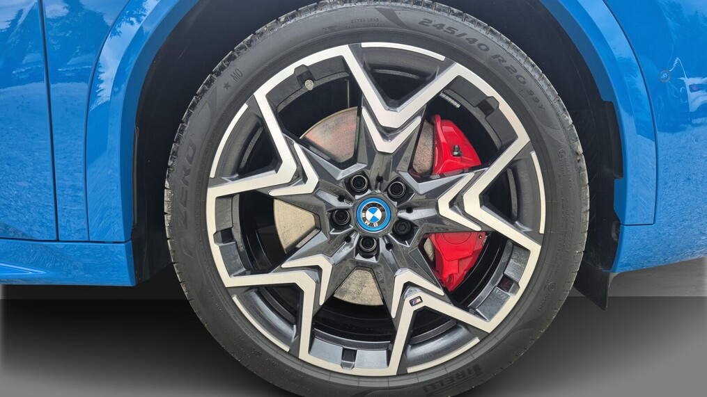 BMW iX2