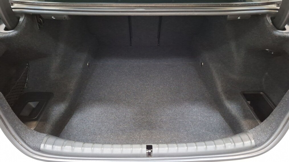 BMW Serii 5, 520