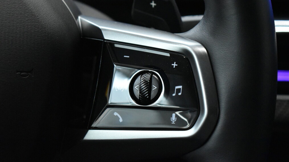BMW Serii 5, 520