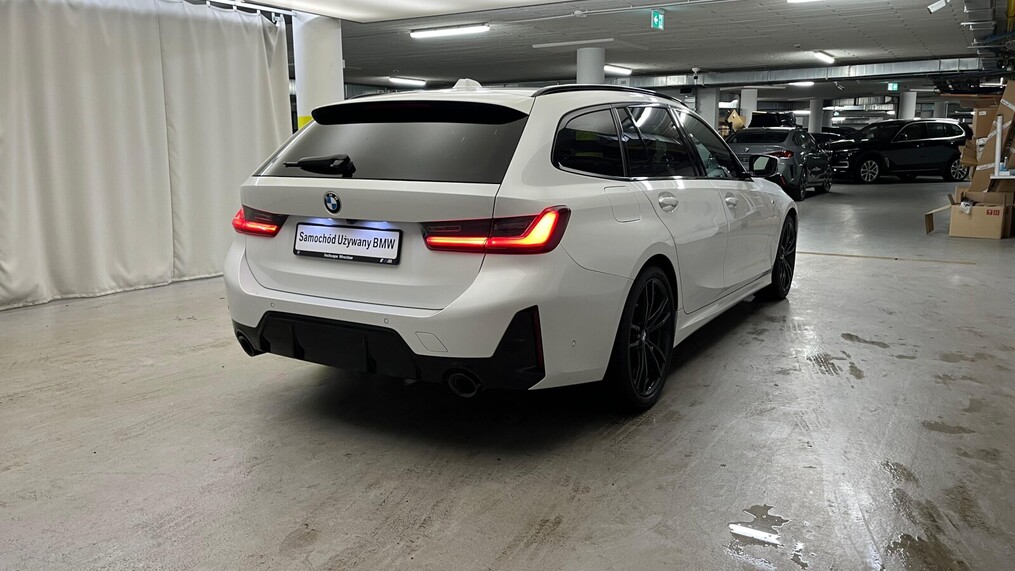 BMW Serii 3, 320
