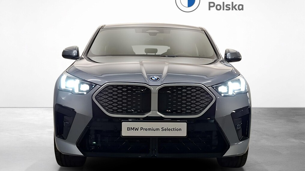 BMW iX2