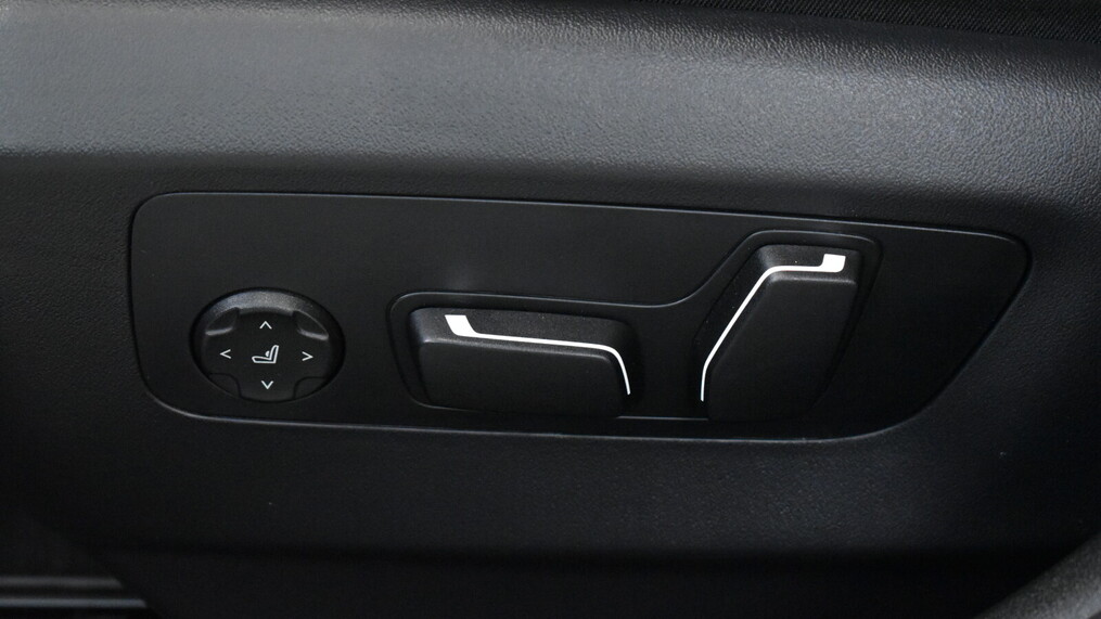 BMW Serii 5, 520