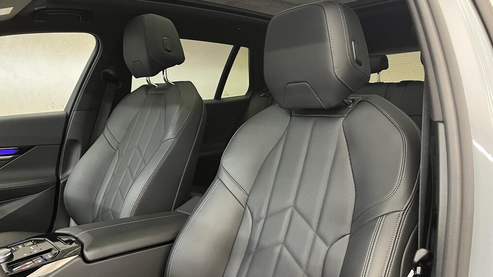 BMW Serii 5, 520
