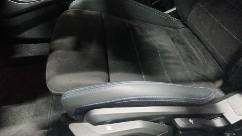 BMW Serii 2, 220