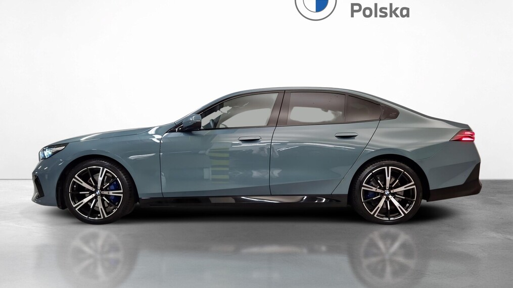 BMW Serii 5, 520
