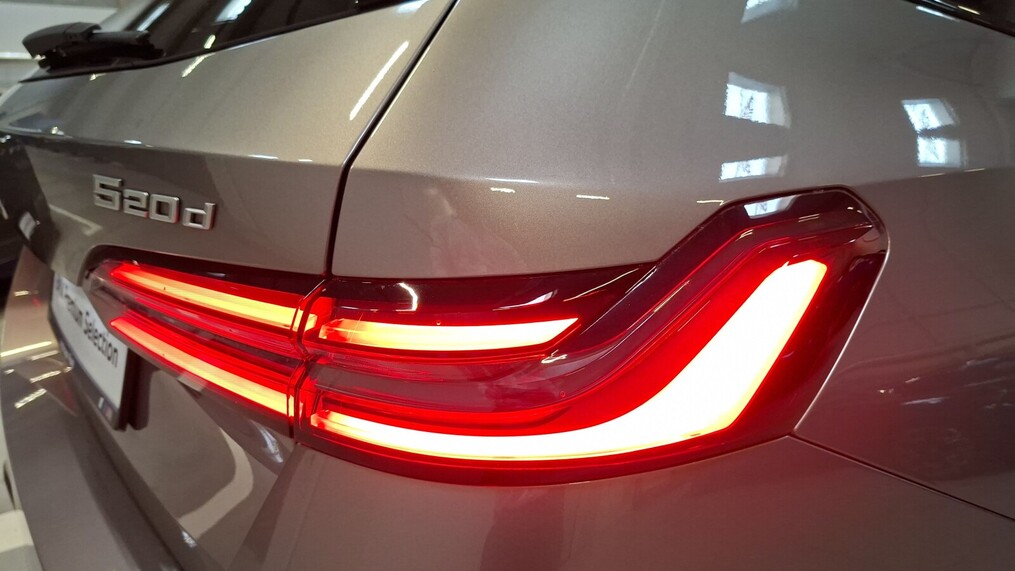 BMW Serii 5, 520