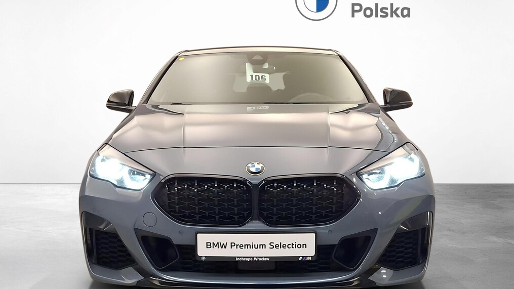 BMW Serii 2, 235