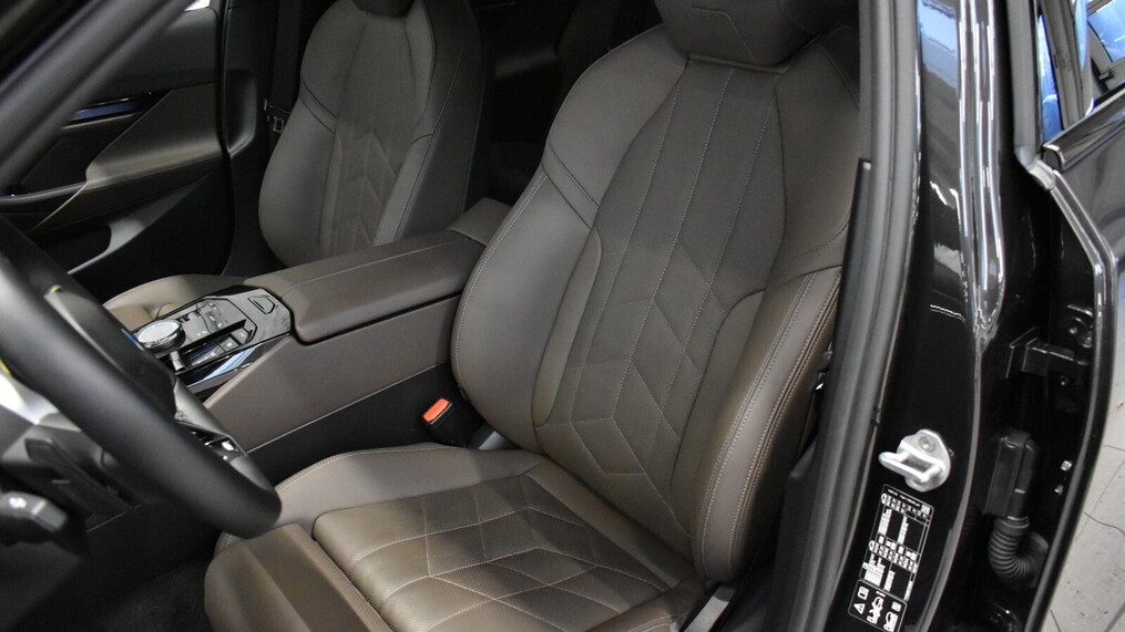 BMW Serii 5, 520